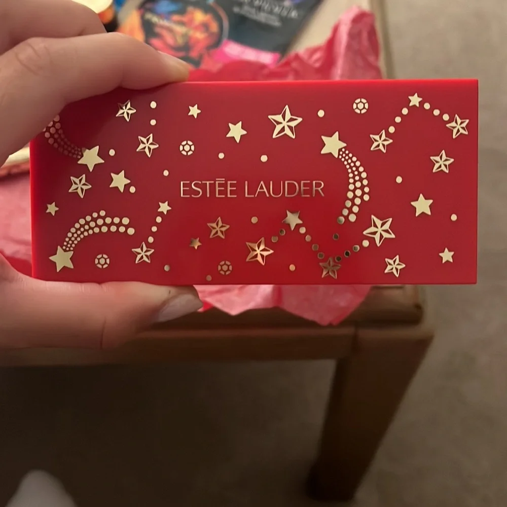 Estee Lauder Makeup Bundle! - Picture 7 of 9